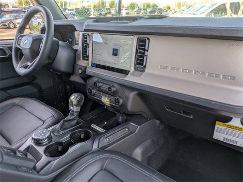 New 2025 Ford Bronco Outer Banks image 14