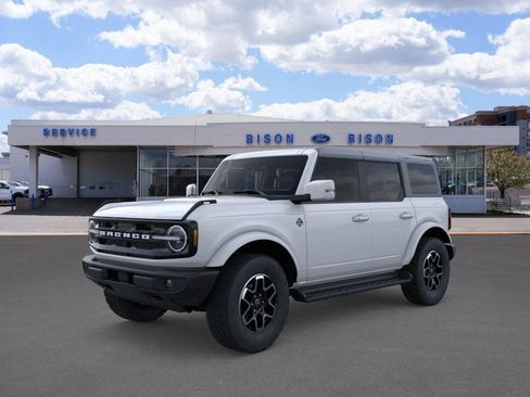 New 2025 Ford Bronco Outer Banks image 1