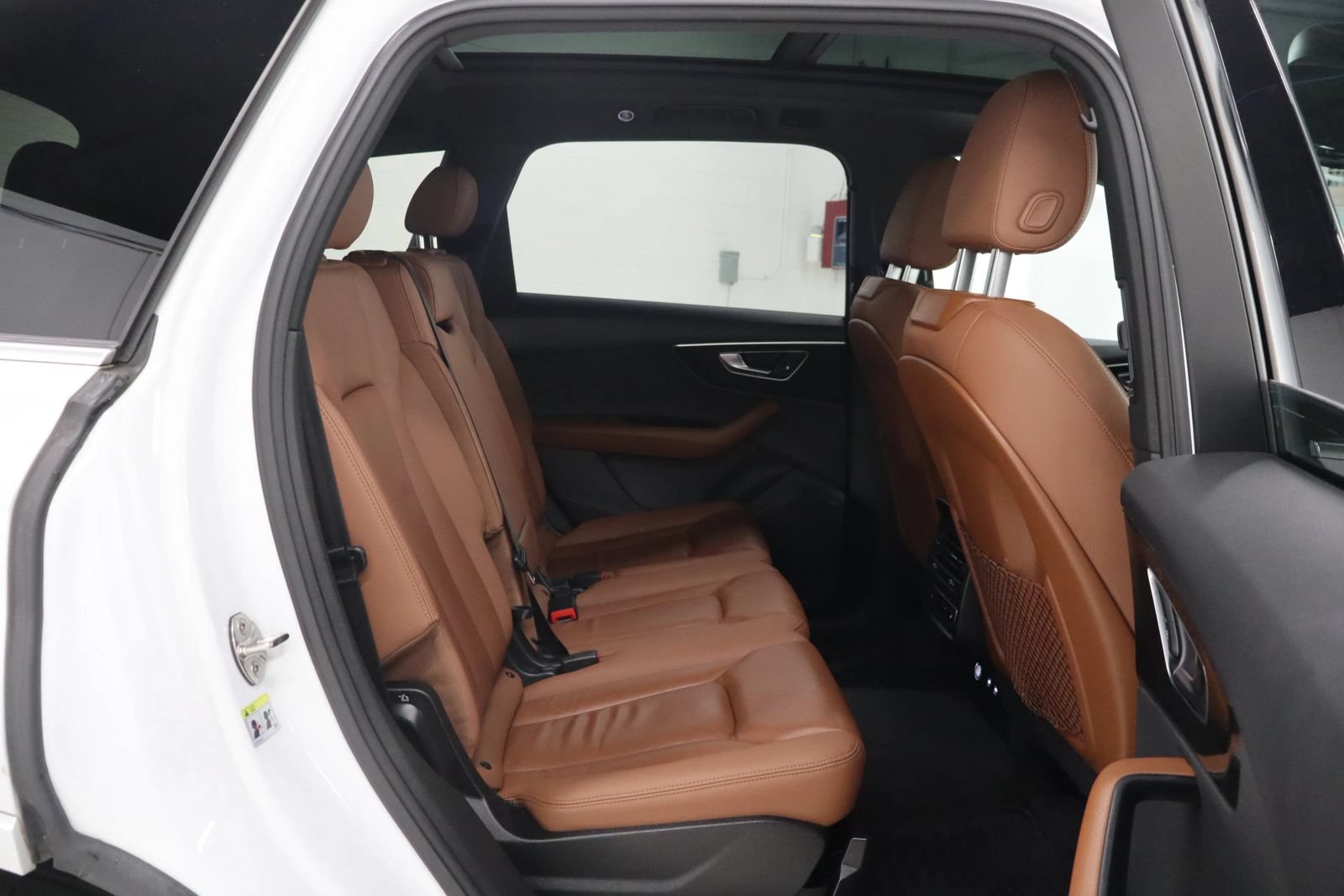 Used 2020 Audi Q7 3.0T Premium w/ Convenience Package AWD/4WD image 26