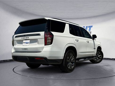 Used 2022 Chevrolet Tahoe Z71 w/ Luxury Package AWD/4WD image 5