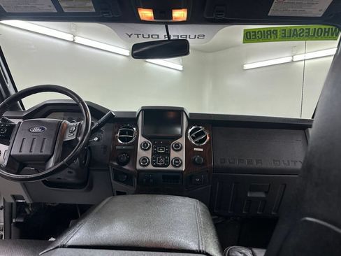 Used 2015 Ford F250 Lariat w/ Chrome Package AWD/4WD image 27