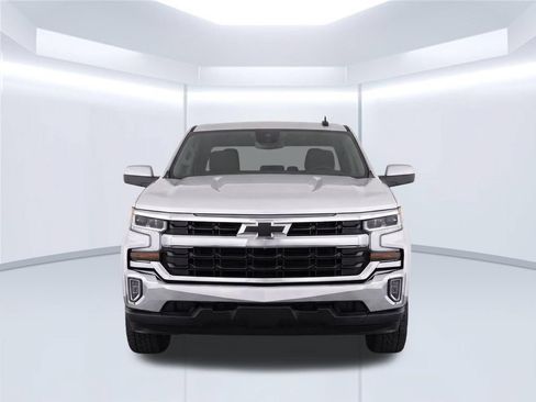 Used 2018 Chevrolet Silverado 1500 LT w/ All Star Edition AWD/4WD image 6