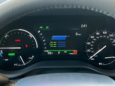 Certified 2026 Toyota Sienna XLE FWD image 24