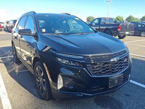 Certified 2024 Chevrolet Equinox RS w/ RS Leather Package FWD image 3