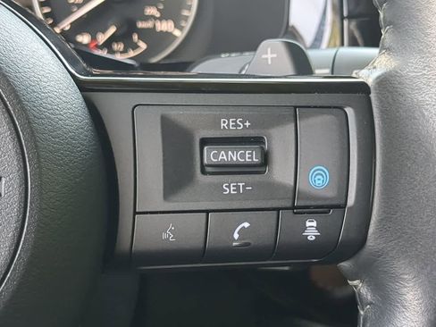 Used 2022 Nissan Pathfinder SV w/ SV Black Package FWD image 24