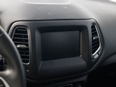 Used 2018 Jeep Compass Sport w/ Tech Group image 20