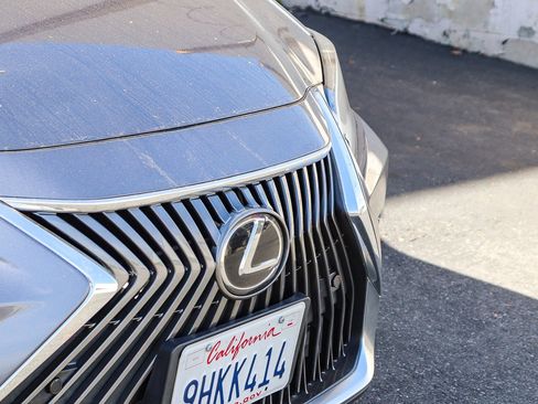 Used 2021 Lexus ES 350 w/ Premium Package image 7