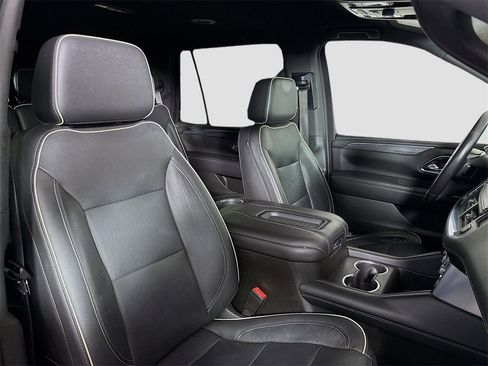 Used 2021 GMC Yukon SLT image 31