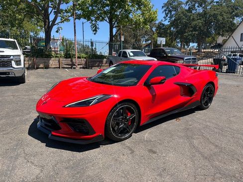 Used 2021 Chevrolet Corvette Stingray Premium Cpe w/ Z51 Performance Package RWD image 2