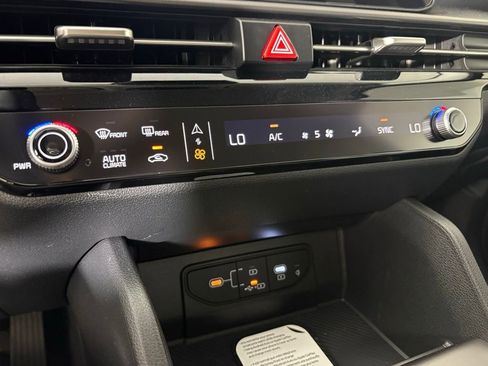 New 2026 Kia Sportage EX FWD image 31