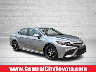 Used 2024 Toyota Camry SE FWD video 1