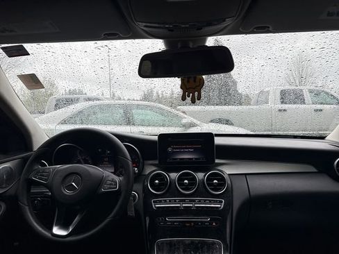 Used 2015 Mercedes-Benz C 300 4MATIC Sedan image 38
