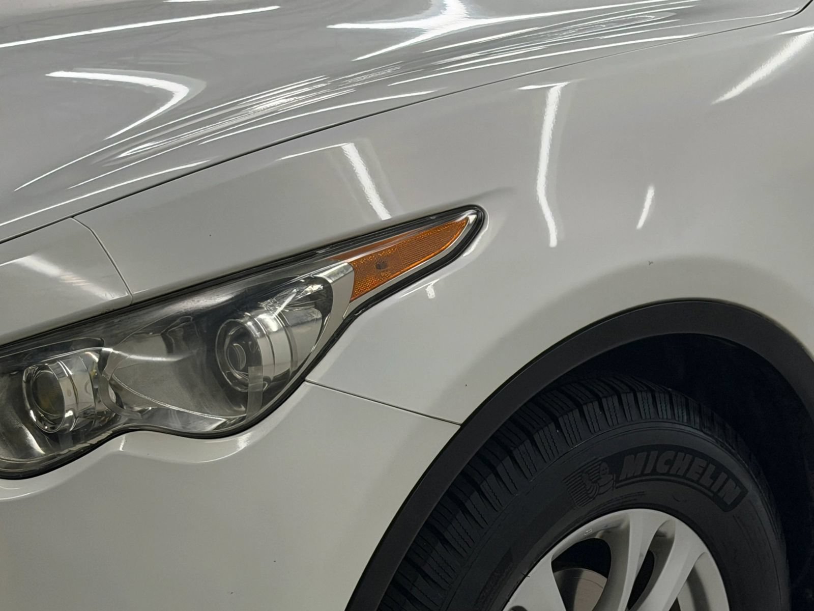 Used 2009 INFINITI FX35 2WD w/ Navigation Pkg image 4