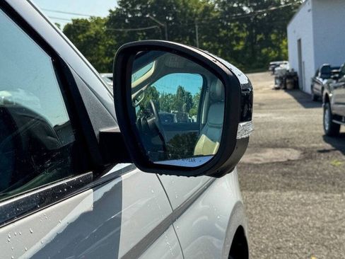 Used 2025 Ford Expedition Active AWD/4WD image 12