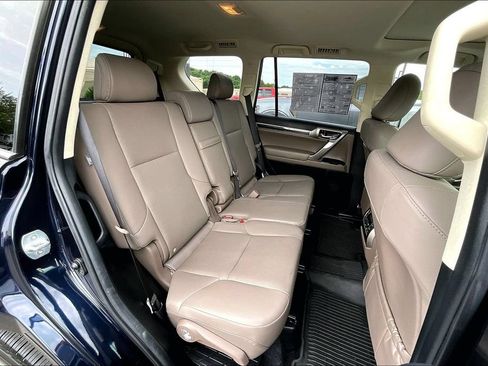 Used 2020 Lexus GX 460 Premium w/ Premium Package AWD/4WD image 27