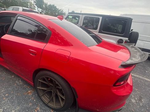 Used 2015 Dodge Charger R/T RWD image 21