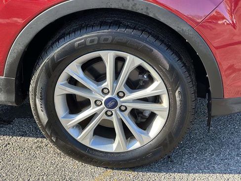 Used 2018 Ford Escape SE w/ SE Sync 3 Package image 7