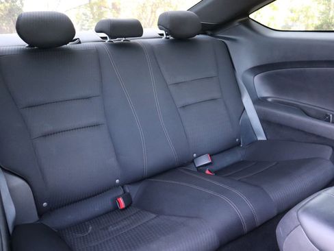 Used 2016 Honda Accord EX image 19
