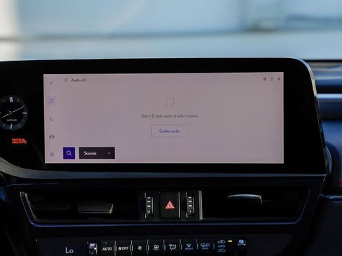 Used 2024 Lexus ES 300h F Sport w/ Accessory Package (Z2) image 17