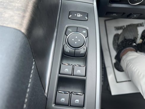 New 2026 Ford F250 Lariat w/ Black Appearance Package image 18