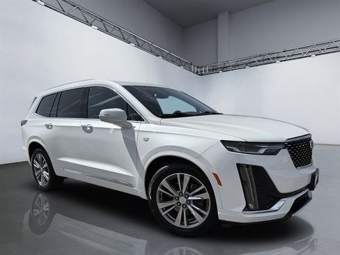 Used 2022 Cadillac XT6 Premium Luxury AWD/4WD image 30