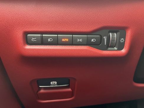 Used 2025 Jeep Wagoneer S Launch Edition w/ Trailer Tow Group image 25