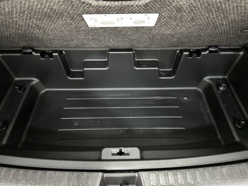 Used 2024 Chevrolet Traverse Z71 AWD/4WD image 25