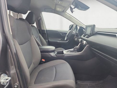 Certified 2022 Toyota RAV4 LE image 15