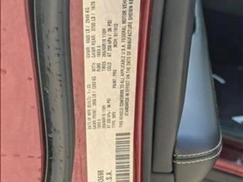 Used 2023 Jeep Grand Cherokee L Laredo image 16