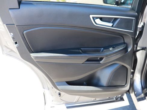 Used 2024 Ford Edge SEL AWD/4WD image 13