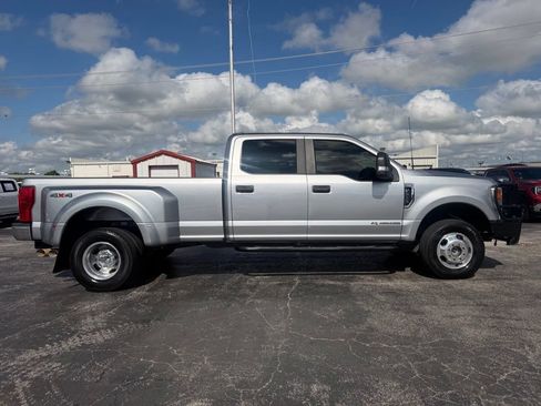Used 2022 Ford F350 XL w/ STX Appearance Package AWD/4WD image 4