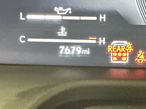 Used 2025 Lexus GX 550 w/ Accessory Package (2T) image 24