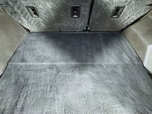 Used 2022 Chevrolet Equinox RS w/ Infotainment Package FWD image 34