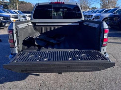 Used 2023 Nissan Frontier PRO-4X w/ Pro Convenience Package image 9
