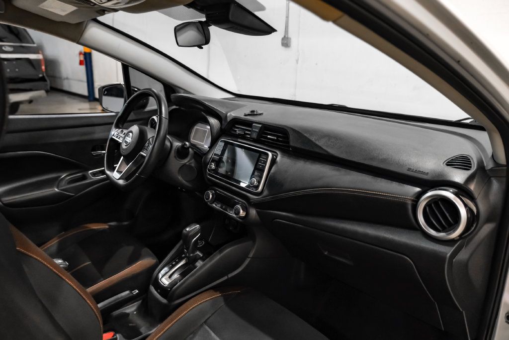 Used 2020 Nissan Versa SR FWD image 11