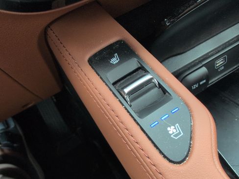 Used 2025 Kia Telluride EX X-Line AWD/4WD image 28