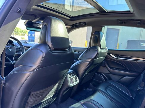 Used 2019 Maserati Levante GranSport AWD/4WD image 10