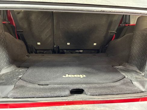 Used 2014 Jeep Wrangler Unlimited Sport w/ Quick Order Package 24S AWD/4WD image 19