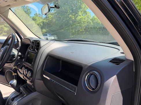 Used 2014 Jeep Patriot High Altitude FWD image 21