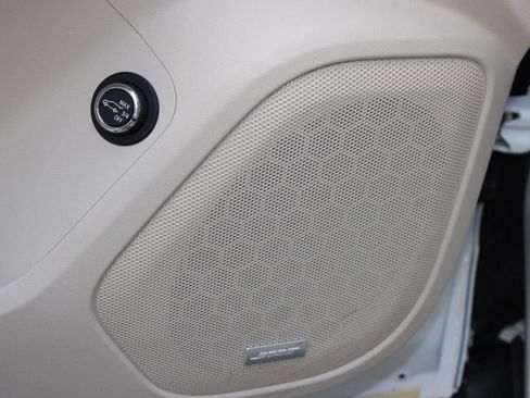 Used 2021 GMC Acadia Denali w/ Denali Technology Package image 23