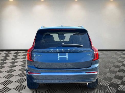New 2026 Volvo XC90 B6 Ultra image 4