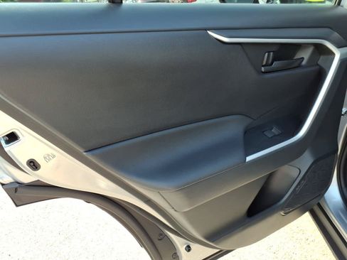 Used 2023 Toyota RAV4 LE AWD/4WD image 11