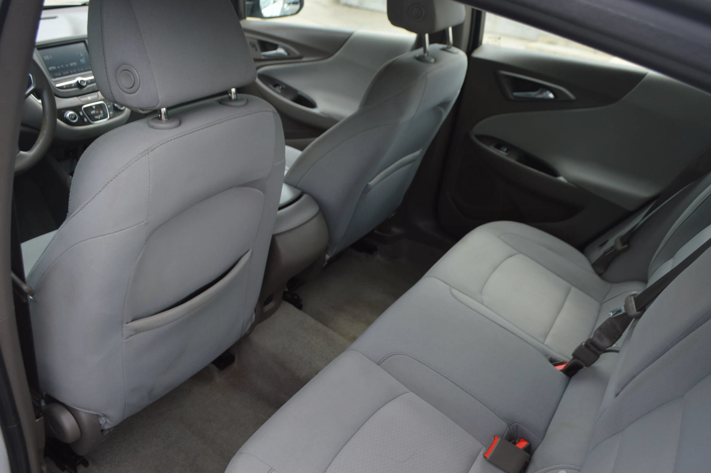 Used 2017 Chevrolet Malibu LS FWD image 19