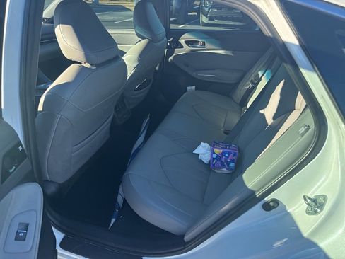 Certified 2021 Toyota Avalon XLE image 9