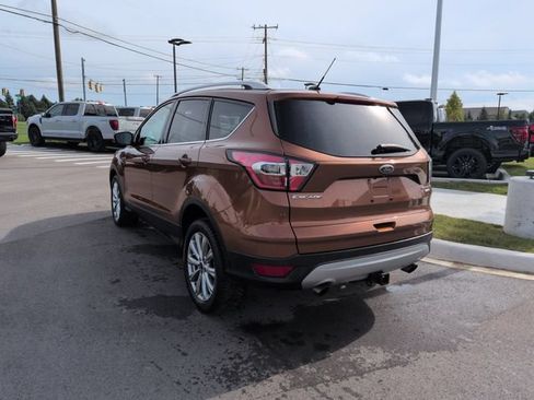 Used 2017 Ford Escape Titanium w/ Canadian Touring Package AWD/4WD image 3