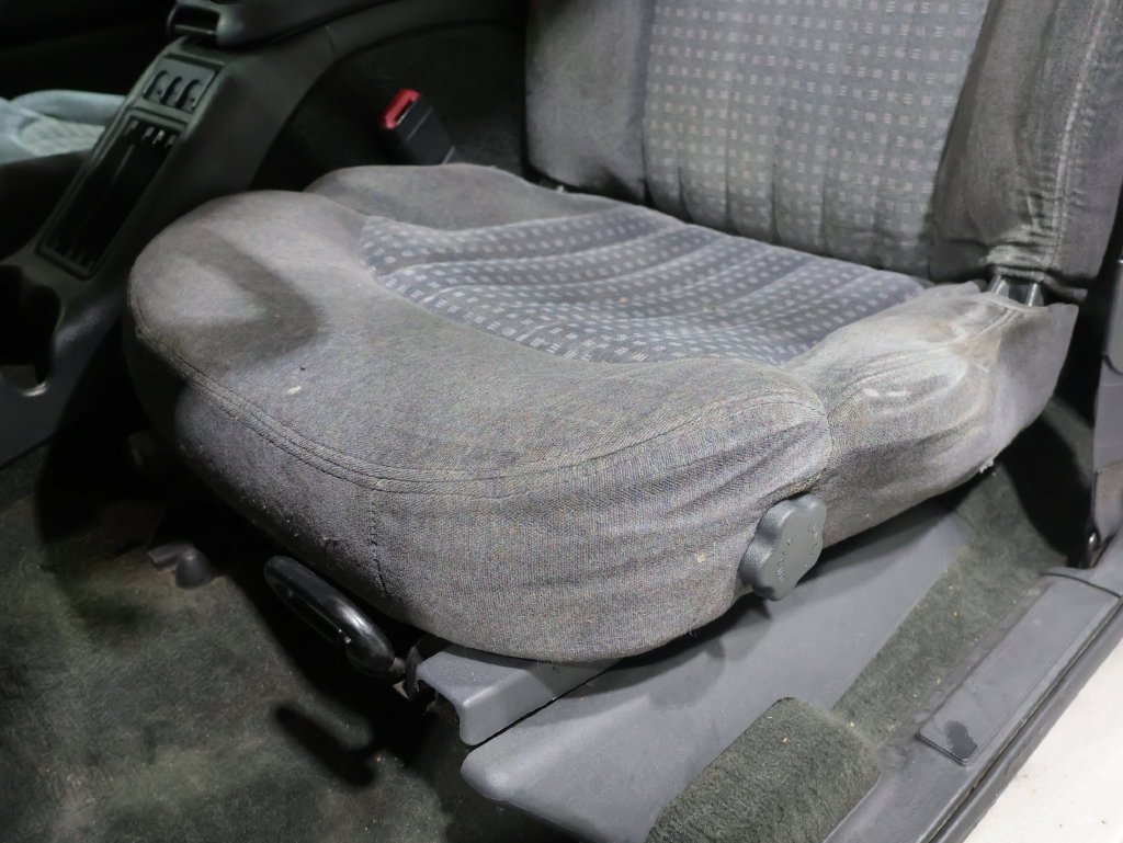Used 1998 Chevrolet Blazer LS w/ Preferred Equipment Group RWD image 16