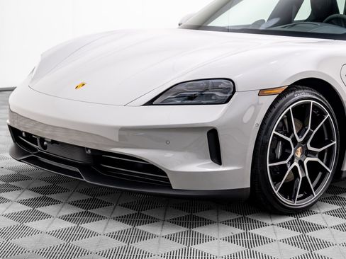 New 2025 Porsche Taycan image 35