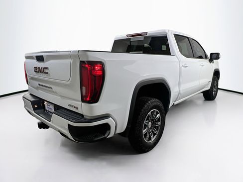 Used 2024 GMC Sierra 1500 AT4 w/ AT4 Preferred Package image 5