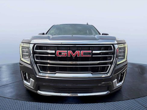 Used 2023 GMC Yukon XL SLT w/ SLT Premium Package AWD/4WD image 8