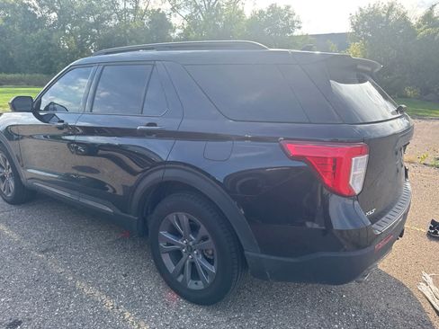 Used 2024 Ford Explorer XLT w/ Equipment Group 202A AWD/4WD image 20